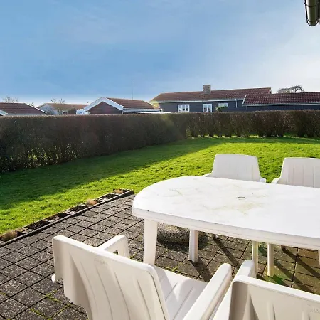 בית נופש 4 Person In Hejls-by Traum