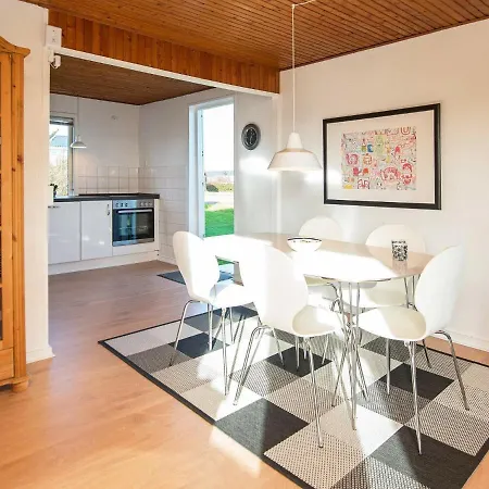 4 Person In Hejls-by Traum * Hejls